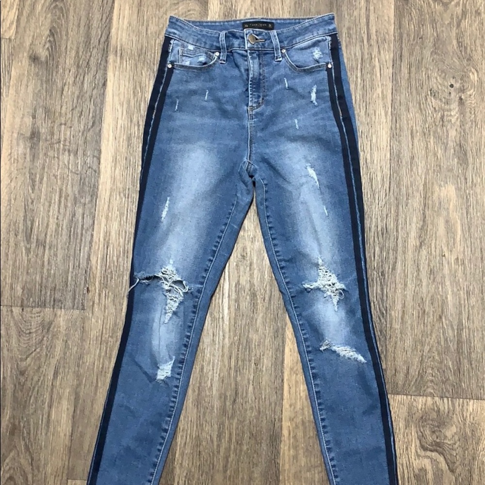 High waisted skinny fit jeans.